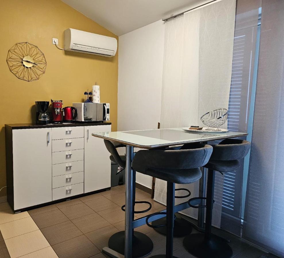 Apartment La God Malinska Esterno foto